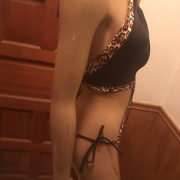 VICTORIA SECRETS SEXY SWIMSUIT - Picture 7 of 9